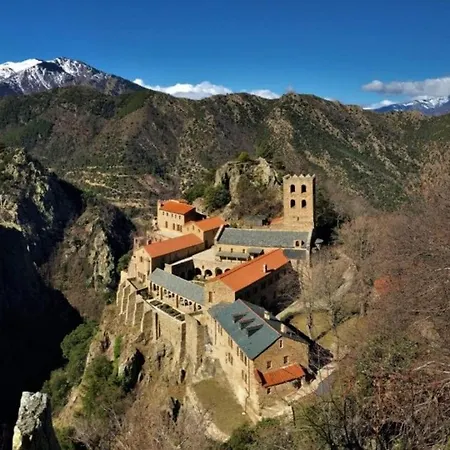 La Pommeraie Apartment Casteil